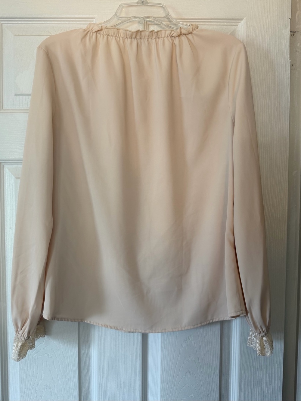 Grace Karin Blouse beige long sleeves round ruffle neck lace cuffs size M - Picture 8 of 8